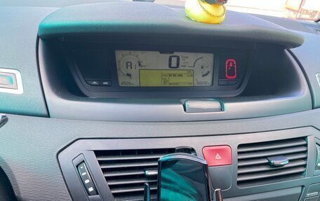 Citroen C4 Picasso II рестайлинг, 2010 год, 730 000 рублей, 11 фотография