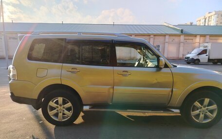 Mitsubishi Pajero IV, 2007 год, 1 100 000 рублей, 5 фотография