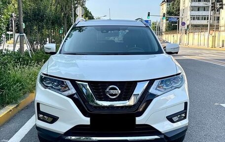 Nissan X-Trail, 2022 год, 1 780 000 рублей, 2 фотография