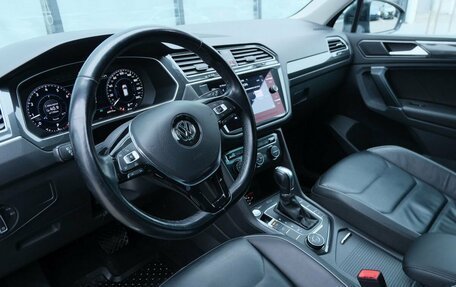 Volkswagen Tiguan II, 2018 год, 3 150 000 рублей, 9 фотография