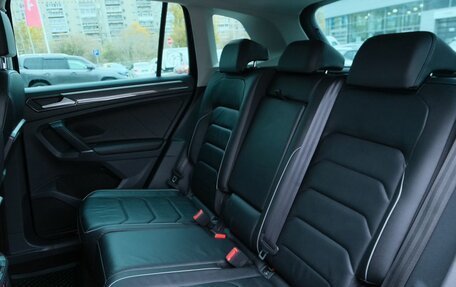 Volkswagen Tiguan II, 2018 год, 3 150 000 рублей, 16 фотография