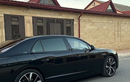 Bentley Flying Spur II, 2017 год, 9 500 000 рублей, 5 фотография