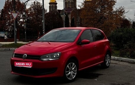 Volkswagen Polo VI (EU Market), 2011 год, 720 000 рублей, 1 фотография