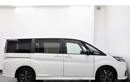 Honda Stepwgn IV, 2021 год, 2 411 000 рублей, 5 фотография