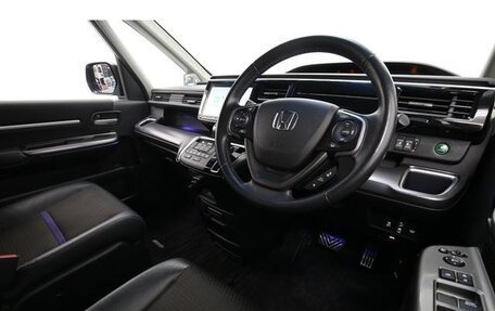 Honda Stepwgn IV, 2021 год, 2 411 000 рублей, 12 фотография