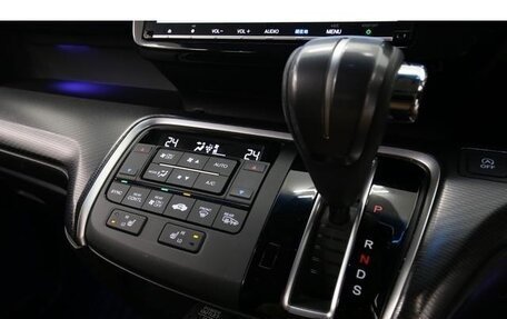 Honda Stepwgn IV, 2021 год, 2 411 000 рублей, 23 фотография
