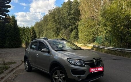Renault Sandero II рестайлинг, 2018 год, 850 000 рублей, 2 фотография