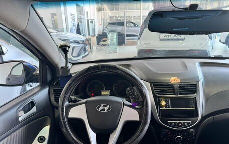 Hyundai Solaris II рестайлинг, 2011 год, 850 000 рублей, 8 фотография