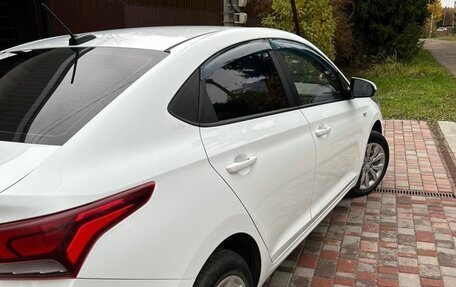Hyundai Solaris II рестайлинг, 2017 год, 1 300 000 рублей, 5 фотография