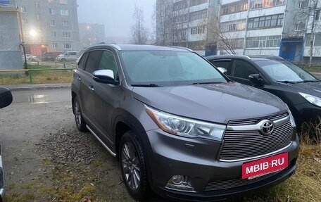 Toyota Highlander III, 2014 год, 3 000 000 рублей, 7 фотография