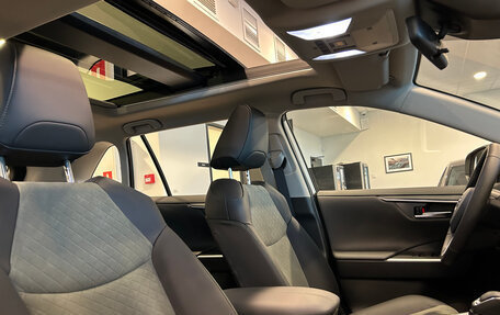 Toyota RAV4, 2025 год, 4 500 000 рублей, 30 фотография