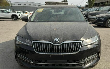 Skoda Superb III рестайлинг, 2025 год, 3 250 000 рублей, 2 фотография