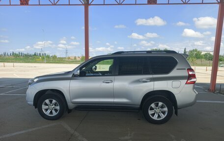 Toyota Land Cruiser Prado 150 рестайлинг 2, 2015 год, 3 200 000 рублей, 2 фотография