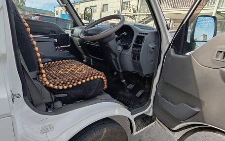 Mazda Bongo IV, 2013 год, 980 000 рублей, 8 фотография