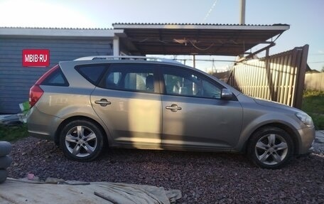 KIA cee'd I рестайлинг, 2011 год, 650 000 рублей, 18 фотография
