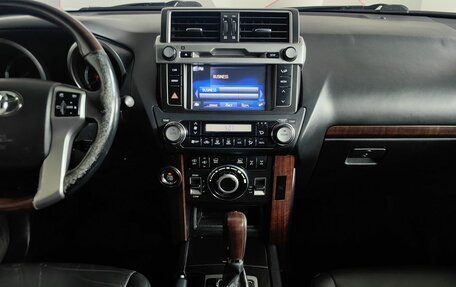 Toyota Land Cruiser Prado 150 рестайлинг 2, 2014 год, 2 755 000 рублей, 12 фотография