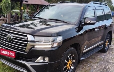 Toyota Land Cruiser 200, 2017 год, 5 600 000 рублей, 1 фотография