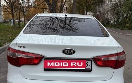 KIA Rio III рестайлинг, 2013 год, 750 000 рублей, 6 фотография