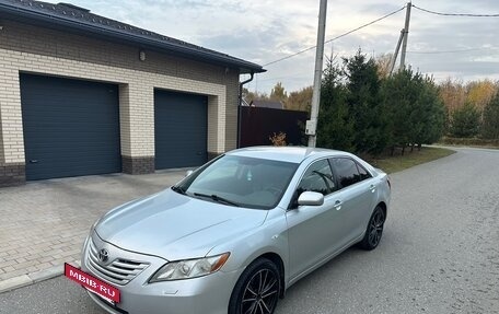 Toyota Camry, 2006 год, 700 000 рублей, 4 фотография