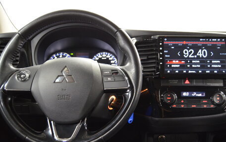 Mitsubishi Outlander III рестайлинг 3, 2018 год, 1 550 000 рублей, 18 фотография