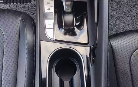 Hyundai Elantra, 2021 год, 1 850 000 рублей, 13 фотография