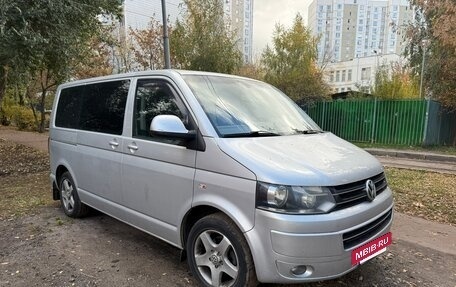 Volkswagen Multivan T5, 2011 год, 1 890 000 рублей, 3 фотография