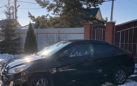 Hyundai Solaris II рестайлинг, 2013 год, 760 000 рублей, 4 фотография