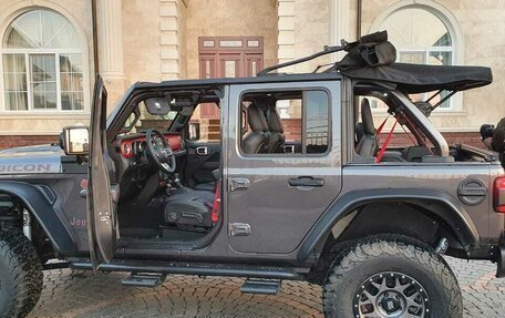 Jeep Wrangler, 2018 год, 6 000 000 рублей, 17 фотография