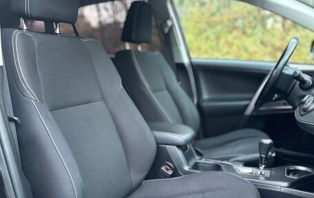 Toyota RAV4, 2016 год, 2 290 000 рублей, 26 фотография