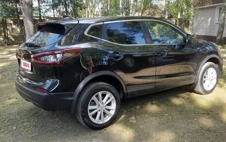 Nissan Qashqai, 2021 год, 2 100 000 рублей, 3 фотография