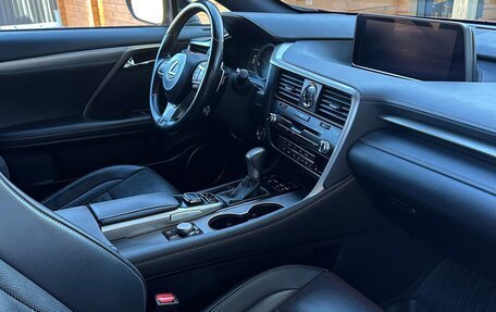 Lexus RX IV рестайлинг, 2017 год, 3 800 000 рублей, 7 фотография