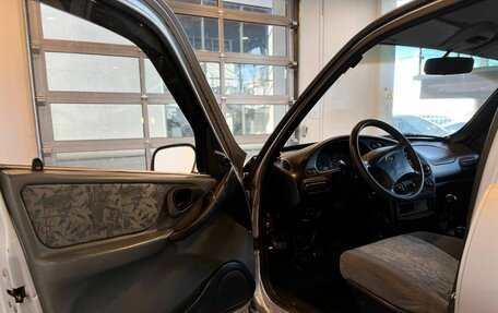 Chevrolet Niva I рестайлинг, 2003 год, 220 000 рублей, 16 фотография