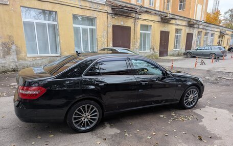 Mercedes-Benz E-Класс, 2012 год, 1 650 000 рублей, 6 фотография