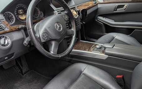 Mercedes-Benz E-Класс, 2012 год, 1 650 000 рублей, 8 фотография