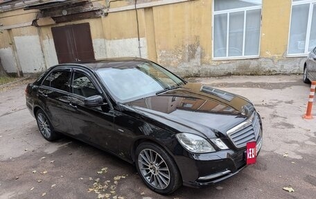Mercedes-Benz E-Класс, 2012 год, 1 650 000 рублей, 7 фотография