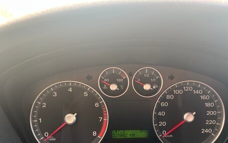 Ford Focus II рестайлинг, 2006 год, 360 000 рублей, 13 фотография