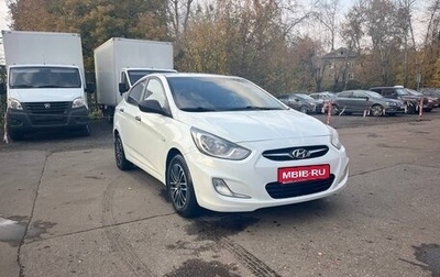 Hyundai Solaris II рестайлинг, 2011 год, 600 000 рублей, 1 фотография