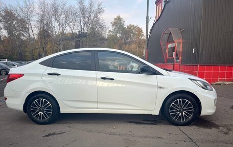 Hyundai Solaris II рестайлинг, 2011 год, 600 000 рублей, 2 фотография