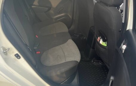 Hyundai Solaris II рестайлинг, 2011 год, 600 000 рублей, 16 фотография