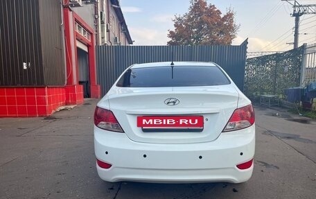 Hyundai Solaris II рестайлинг, 2011 год, 600 000 рублей, 9 фотография