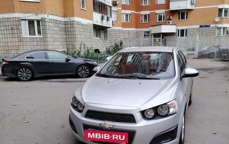 Chevrolet Aveo III, 2012 год, 800 000 рублей, 4 фотография