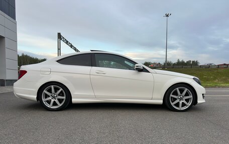 Mercedes-Benz C-Класс, 2015 год, 1 700 000 рублей, 4 фотография