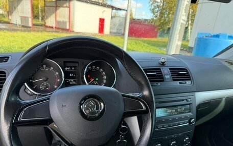 Skoda Yeti I рестайлинг, 2015 год, 1 370 000 рублей, 2 фотография
