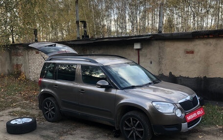Skoda Yeti I рестайлинг, 2012 год, 900 000 рублей, 2 фотография