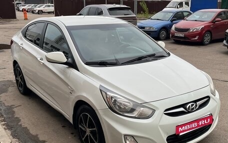 Hyundai Solaris II рестайлинг, 2013 год, 810 000 рублей, 5 фотография