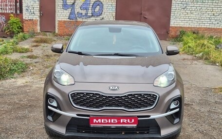 KIA Sportage IV рестайлинг, 2018 год, 2 230 000 рублей, 2 фотография
