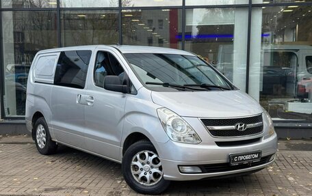 Hyundai Grand Starex Grand Starex I рестайлинг 2, 2008 год, 1 020 000 рублей, 3 фотография