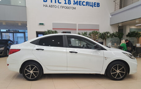 Hyundai Solaris II рестайлинг, 2013 год, 641 000 рублей, 8 фотография