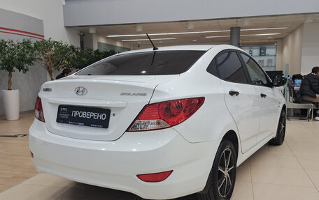 Hyundai Solaris II рестайлинг, 2013 год, 641 000 рублей, 9 фотография