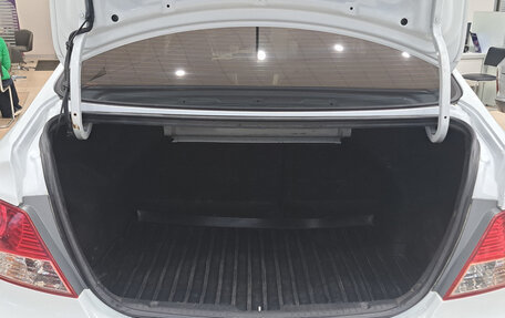 Hyundai Solaris II рестайлинг, 2013 год, 641 000 рублей, 14 фотография